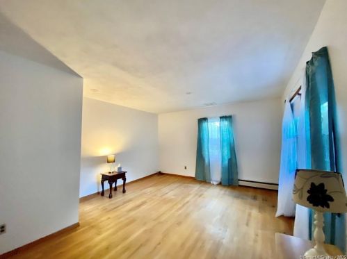 338 Union Valley Rd, Mahopac NY  10541-4333 exterior