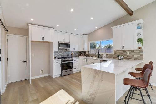 4190 Datcho Dr, San Diego CA 92117-4621 exterior