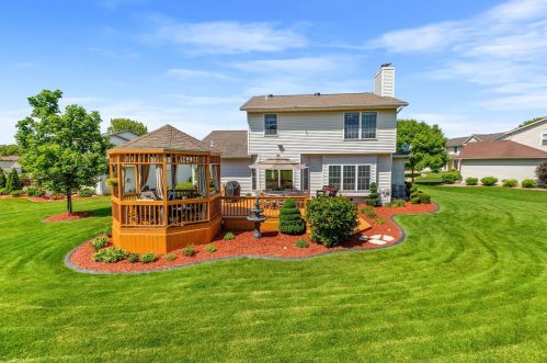 2605 Brookstone Ct, Waukesha, WI 53188-2042