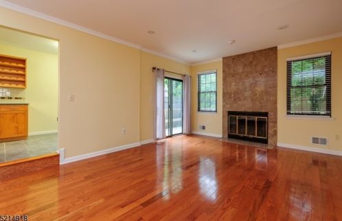 22 Manor Dr, Princeton NJ  08540-1629 exterior