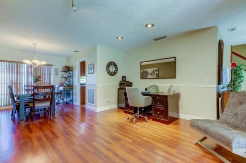 17606 Whistling Ln, Lutz FL  33549-5603 exterior