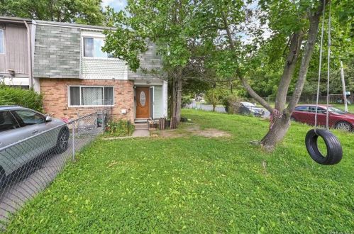 2 Rivervale Rd, Middletown, NY 10940-6814