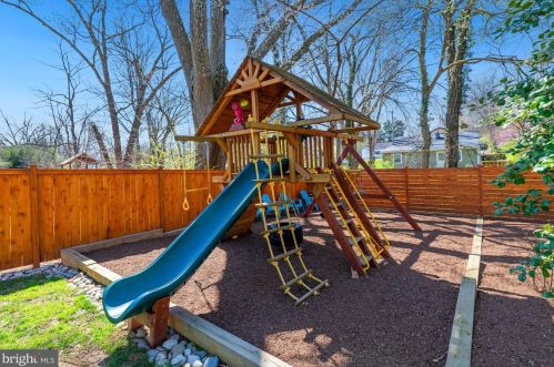 7413 Bethune St, Falls Church VA  22043-1316 exterior