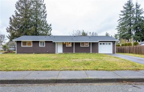 264 Pollman Cir, Lynden WA  98264-9633 exterior