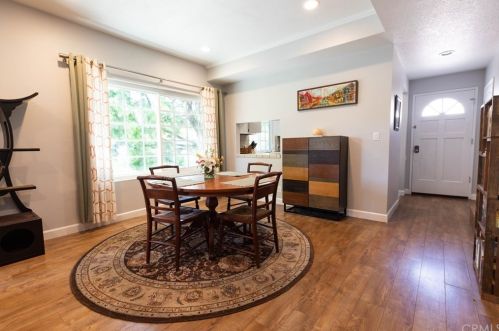 5324 Kester Ave, Van Nuys, CA 91411-4055