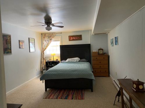 61 Thorndike Rd, Weare NH  03281-4549 exterior