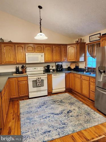 8736 Kentucky Springs Rd, Mineral VA  23117-4684 exterior