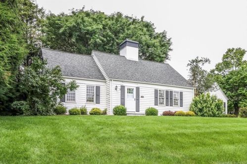 44 Arden Rd, Bridgeport, CT 06611-4442