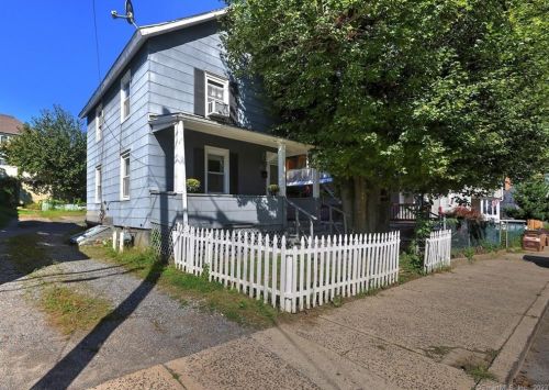 27 Ann St, Stamford, CT 06902-5001