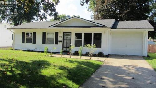 4905 Richmond Cir, Sandusky, OH 44870-5875