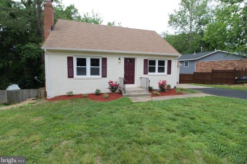 4330 Granby Rd, Woodbridge, VA 22193-2514
