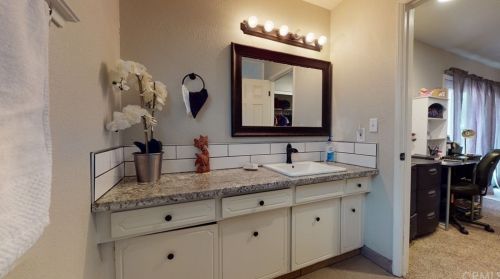 2308 Sunset Ave, Madera CA  93637-2711 exterior