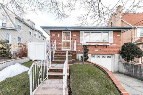 100-49 199th St, Jamaica, NY 11423-2123