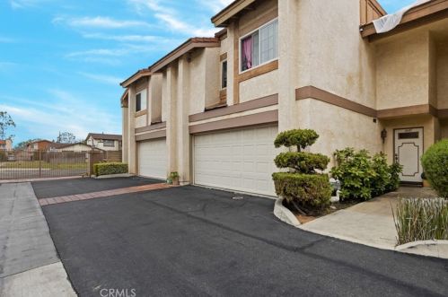 8645 Green Valley Ln, Garden Grove, CA 92841-4562