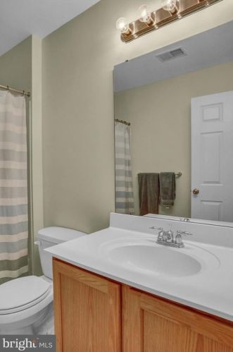 250 Savanna Dr, Pottstown PA  19465-6603 exterior