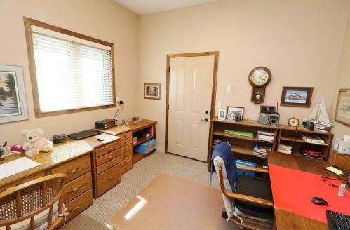 1411 Karnis Dr, Alex MN  56308-5178 exterior