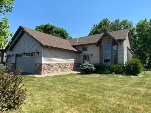 9123 Yates Bay Ct, Minneapolis, MN 55443-1629
