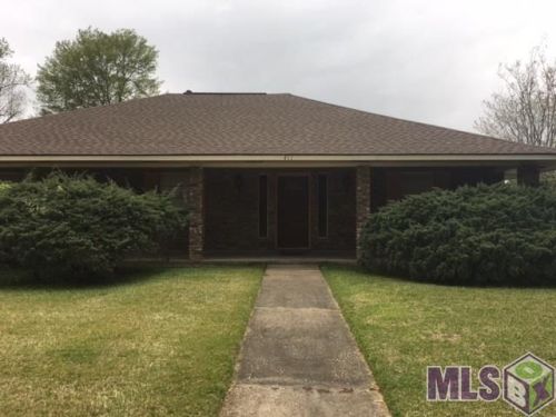 411 Rabel St, Baker, LA 70714-3825