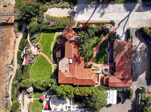 2900 Nichols St, San Diego CA 92106-3426 exterior