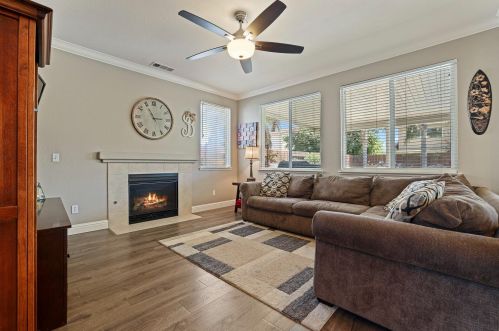 2618 Novi Dr, Riverbank CA  95367-9575 exterior