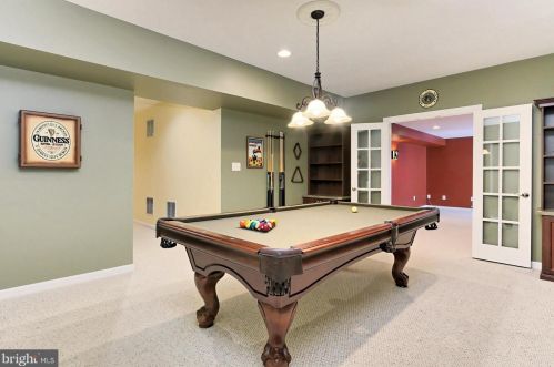 14286 Chalfont Dr, Haymarket VA  20169-2632 exterior