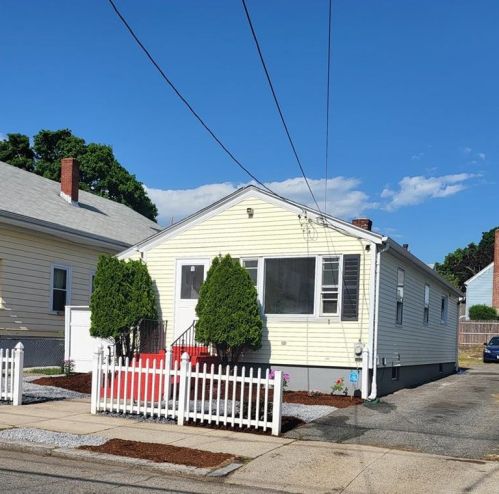 201 Unit St, Providence, RI 02909-3940
