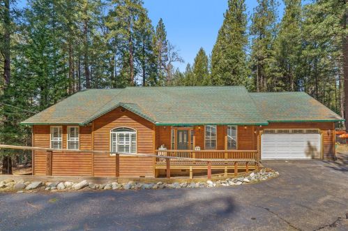 5751 Lupin Ln, Pacific House, CA 95726-9490