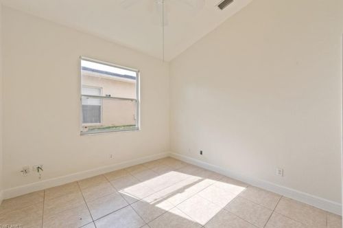 8684 Ibis Cove Cir, Naples FL  34119-7727 exterior