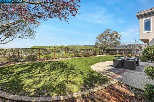 245 Viewpoint Dr, Danville, CA 94506-1315