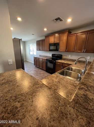 1868 Desert Seasons Dr, Queen Creek, AZ 85142-6391