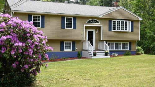 27 Ross Dr, Londonderry, NH 03053-3537
