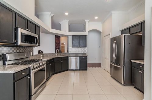 4823 Sky Blue Dr, Lutz FL  33558-8055 exterior