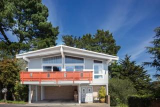 6685 Colton Blvd, Oakland, CA 94611-2331