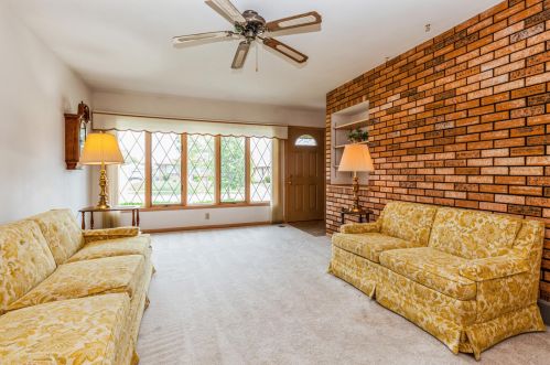 2321 Halsey Ave, Milwaukee, WI 53221-2965