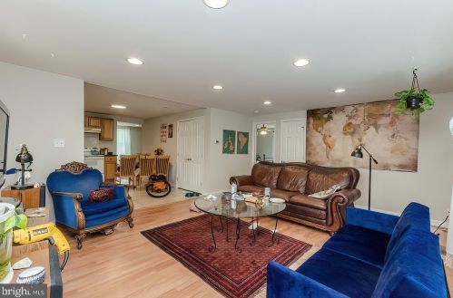 1057 Jefferson Ave, Charles Town WV  25414-1121 exterior