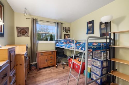 2190 Morning Wind Cir, Bridgeville PA  15017-1616 exterior