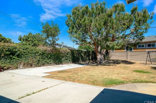 13371 Neptune Ct, Garden Grove CA  92843-2724 exterior