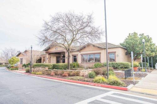 9950 Kennet Way, Elk Grove CA  95757-5118 exterior