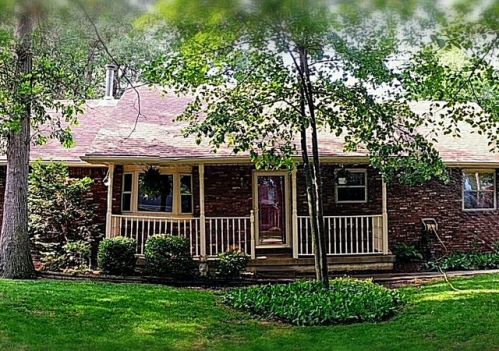 26839 Woodland Ct, Millbury, OH 43447-9241