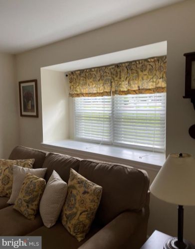 3804 Fox Pointe Ct, Glen Mills PA  19342-8124 exterior