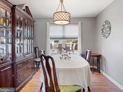 6 Hampshire Ct, Erial NJ exterior