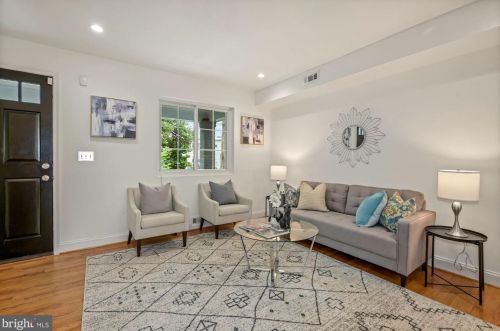 1346 Downing St, Washington, DC 20018-1117