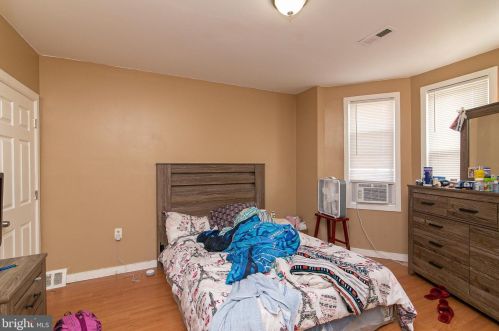 923 Atlantic Ave, Camden NJ  08104-1129 exterior