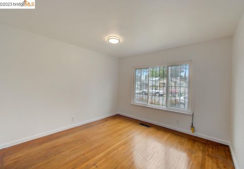 1136 92 Ave, Oakland CA 94603-1358 exterior