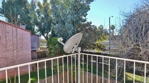 117 Racquet Clb Dr, Compton CA  90220-3181 exterior