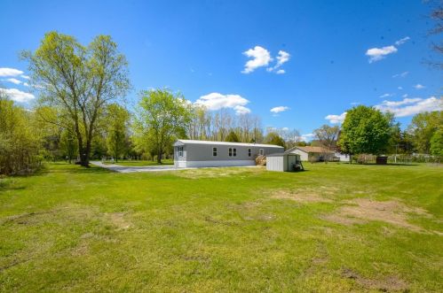 3658 750, Bass Lake IN  46534-8429 exterior