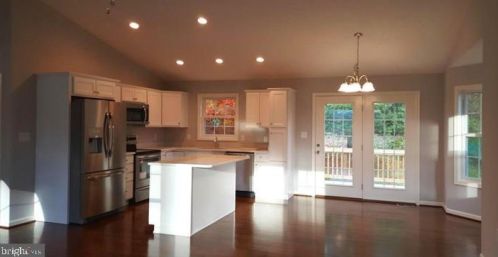 1198 Happy Ridge Dr, Front Royal VA  22630-5302 exterior