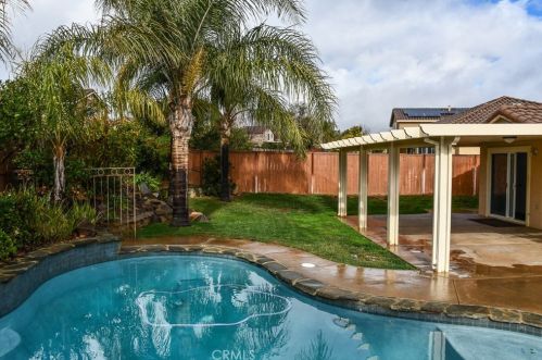 1265 Larkspur Ln, Beaumont CA  92223-2091 exterior