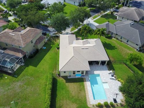 14570 Indigo Lakes Cir, Naples, FL 34119-4810