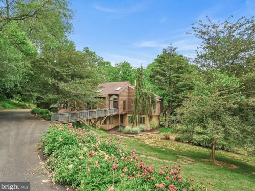 21 Fern Hill Rd, Kennett Sq, PA 19348-2106